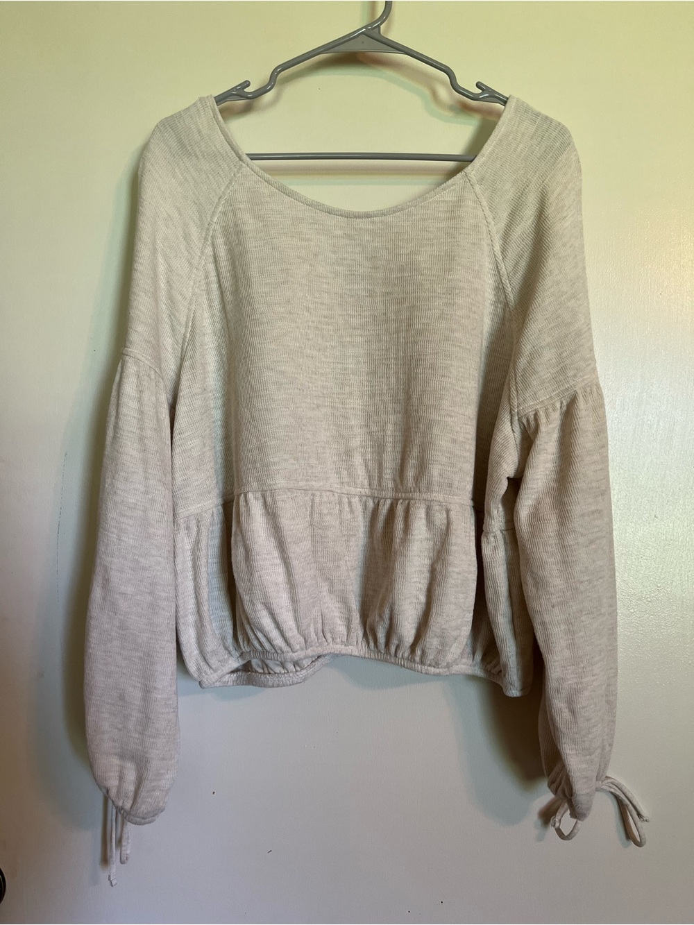Aerie - Women's Cream Long Sleeve Gathered-Hem Top